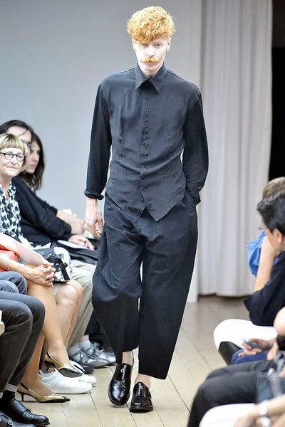 Look 24